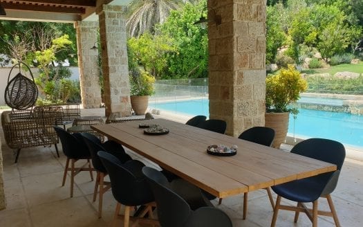 להשכרה וילה מרהיבה בהרצליה פיתוח