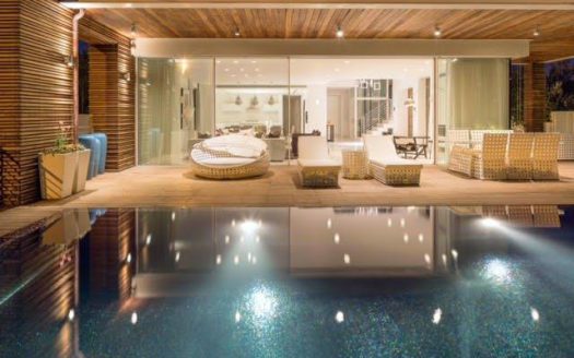 למכירה וילה מרהיבה בהרצליה פיתוח