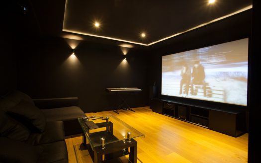 למכירה וילה בהרצליה פיתוח