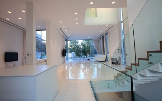 למכירה וילה בהרצליה פיתוח