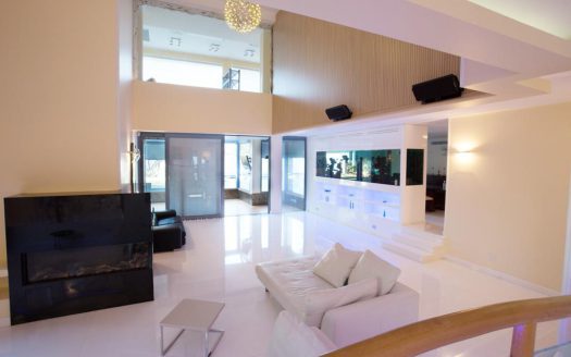 למכירה וילה מרהיבה בהרצליה פיתוח