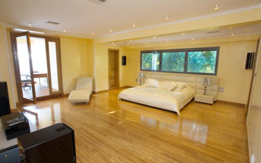 למכירה וילה מרהיבה בהרצליה פיתוח