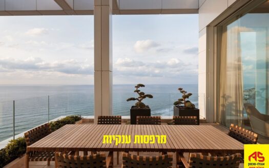למכירה בבלעדיות פנטהאוז מפואר ומושקע בנתניה