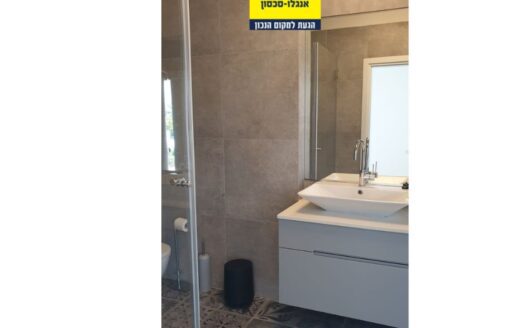 בבלעדיות! להשכרה דירה משופצת בהרצליה פיתוח