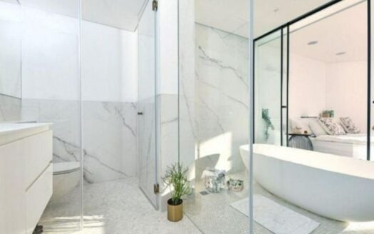 למכירה דירה במלון דניאל הרצליה פיתוח