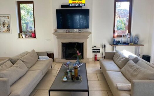 להשכרה וילה בכפר שמריהו