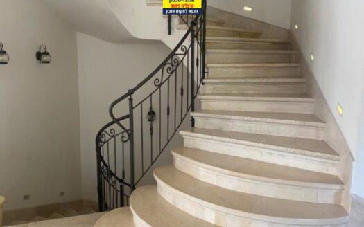 להשכרה וילה בכפר שמריהו