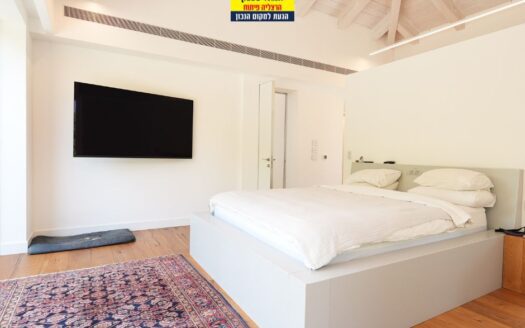 בבלעדיות למכירה וילה בהרצליה פיתוח