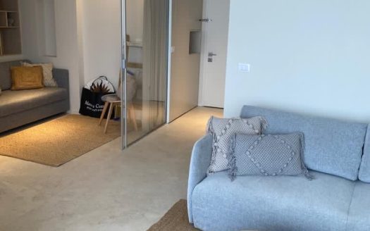 דירה מדהימה חזיתית לים בהרצליה פיתוח !