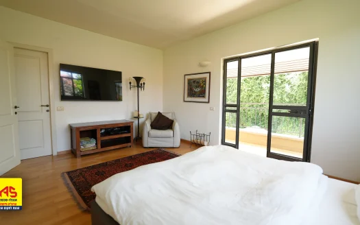 למכירה בית בהרצליה פיתוח!