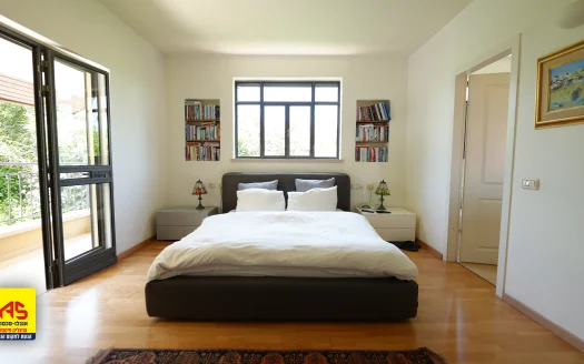 למכירה בית בהרצליה פיתוח!