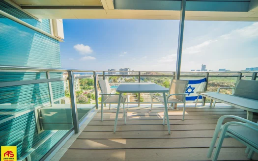 למכירה במרינה הרצליה !