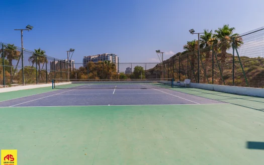 למכירה במרינה הרצליה !