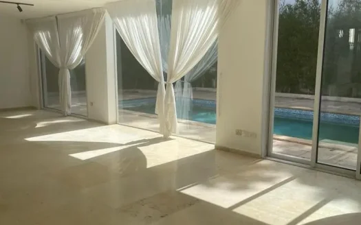 למכירה בהרצליה פיתוח