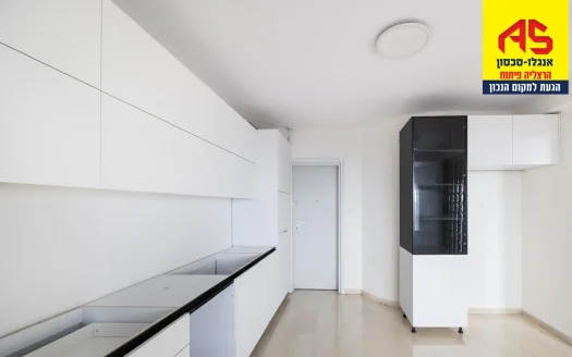 להשכרה במיקום מרכזי וילה מרווחת ומטופחת !