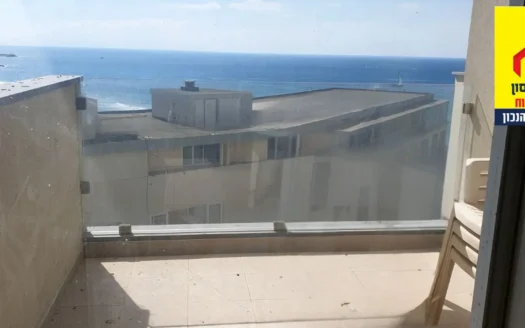 למכירה דירת 3 חדרים במלון השרון !