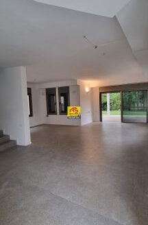 להשכרה בהרצליה פיתוח !