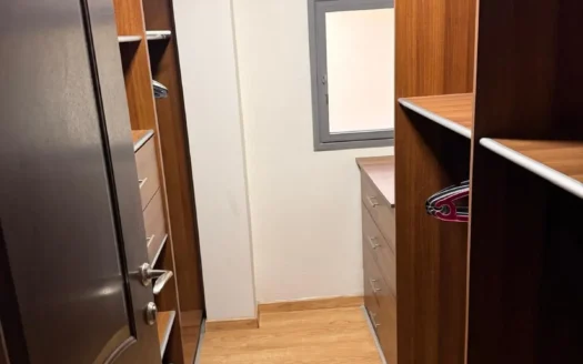 להשכרה במיקום מבוקש בית עם בריכה בהרצליה פיתוח!